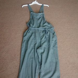 Women's sleeveless square neck belted overalls